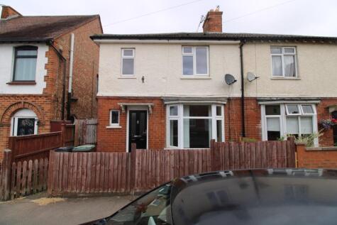 Westfields Street, Higham Ferrers, Rushden, NN10