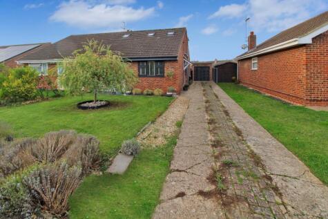 Paddock Close, Clapham, Bedford, MK41