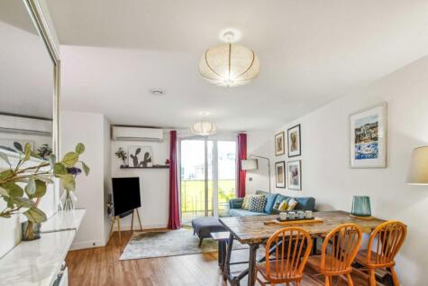 Finchley Road, Childs Hill