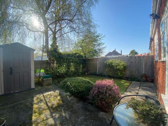garden 1.jpg