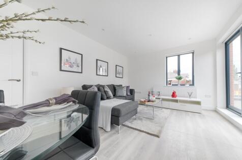 Vicarage Court, Watford, WD18 0EY