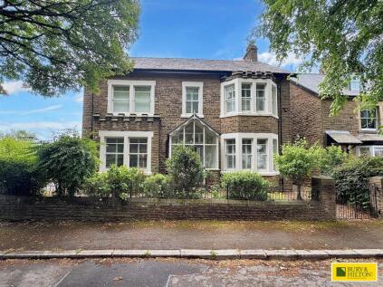 Sylvan Cliff, Buxton