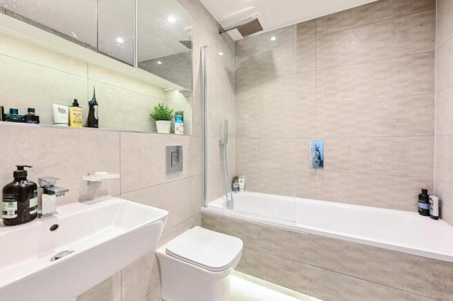 84 Hillside Place (2).jpg