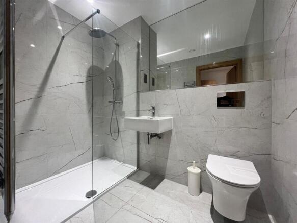 WhatsApp Image 2025-11-25 at 14.33.59 (1).jpeg