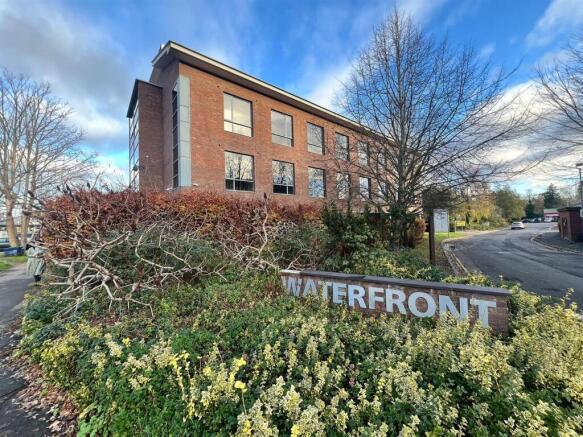 WhatsApp Image 2025-11-25 at 14.33.43 (3).jpeg