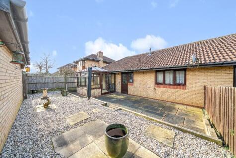 Burano Grove, Milton Keynes, Buckinghamshire, MK7