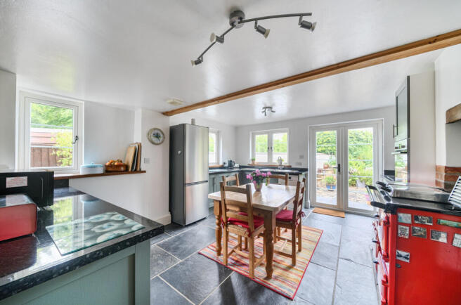 1299272-10-683711...