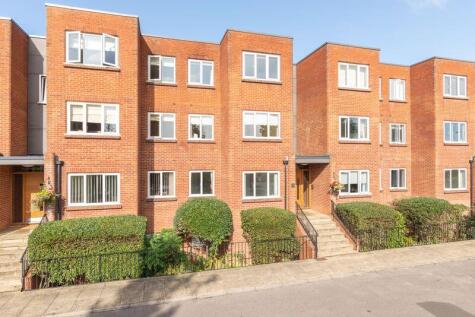 Oatlands Drive, Weybridge