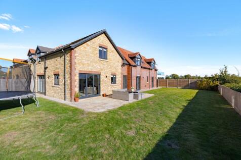 Old Stoneyard Close, Lavendon, MK46