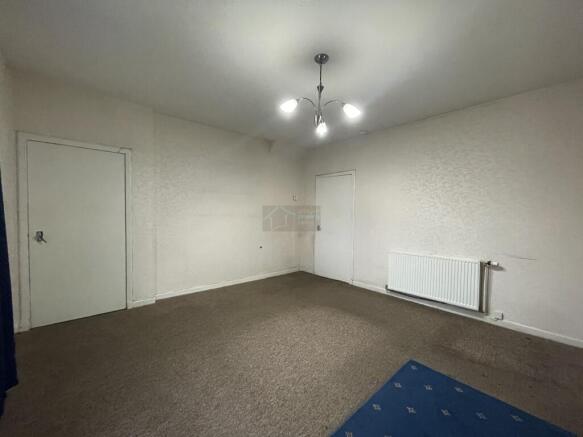 Lounge b.JPG