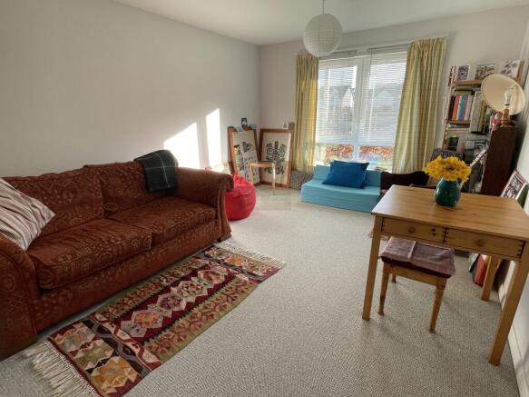 Lounge a.JPG