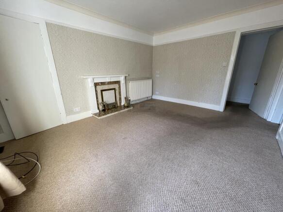 Lounge b.JPG
