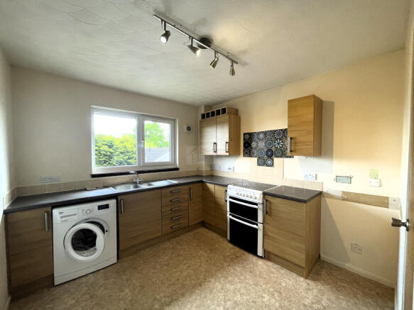 Kitchen a.JPG