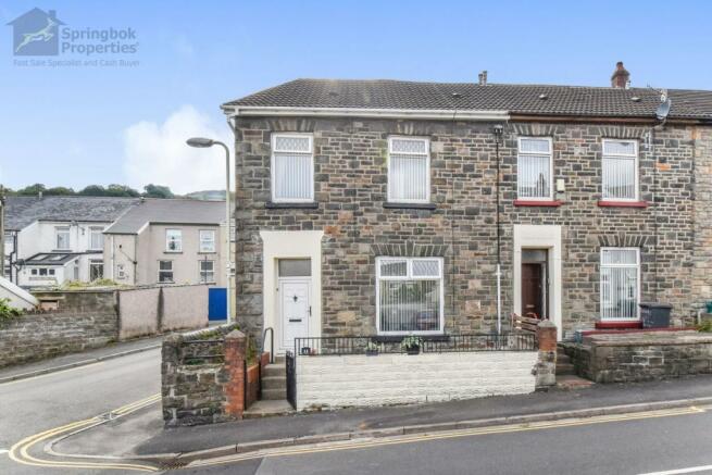 3 bedroom end of terrace house  for sale Aberdare