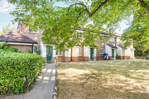 Bryony Close, Loughton, Essex