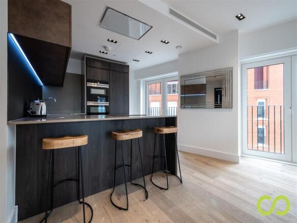 Kitchen (Main)