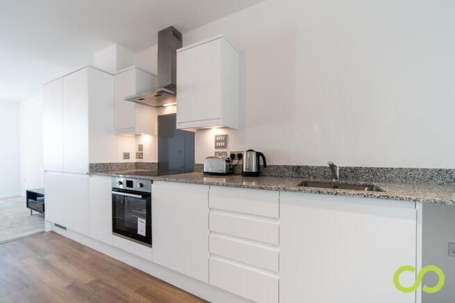 Kitchen (Main)