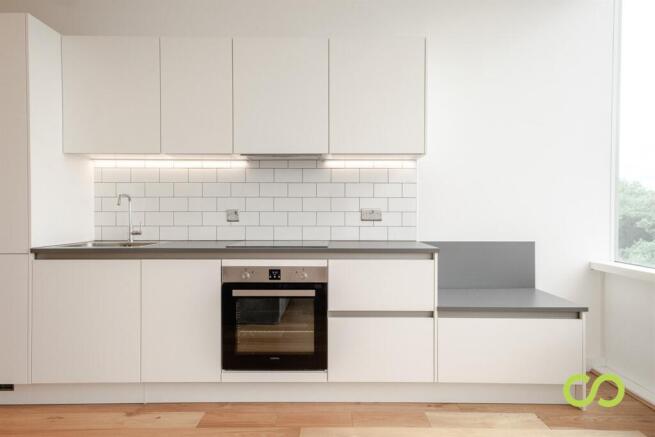 Kitchen (Main)
