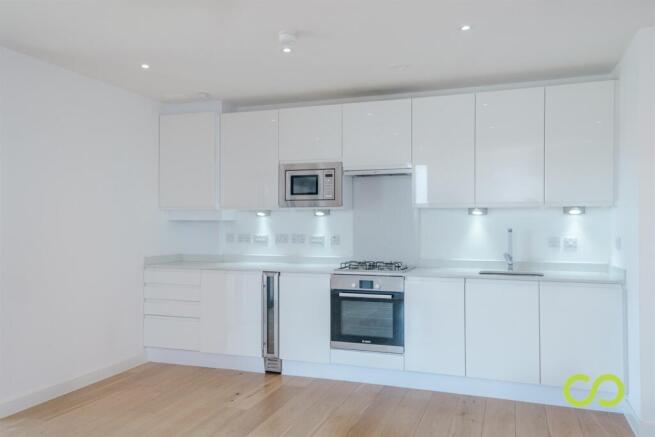 Kitchen (Main)