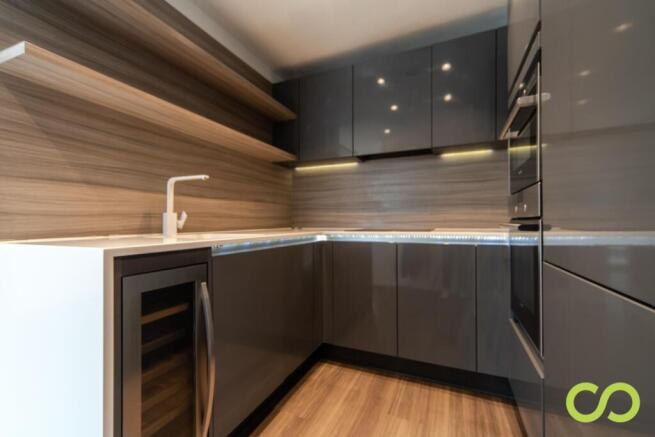 Kitchen (Main)