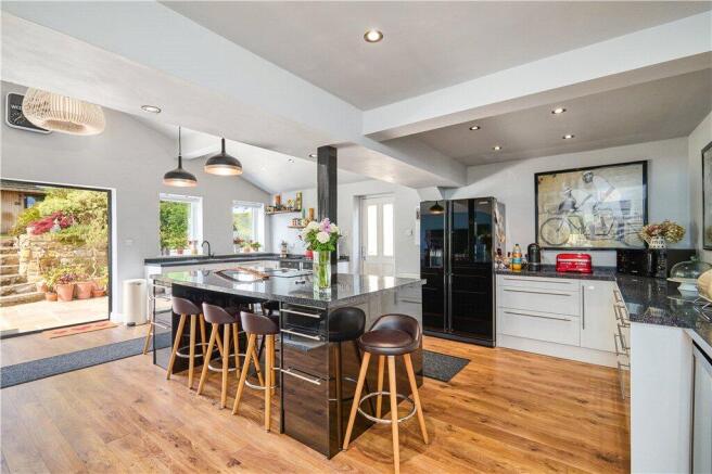 Kitchen/Dining
