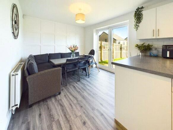 Kitchen Dining Area