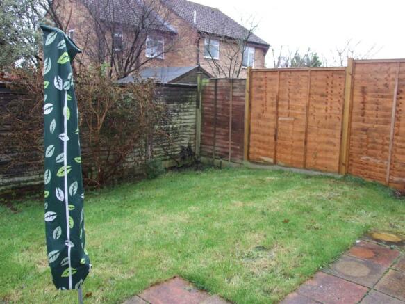 22 Bonds Close 011.jpg