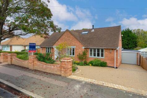 Deakin Leas, Tonbridge, TN9