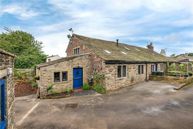 2 Bedroom Barn Conversion For Sale In Tong Lane Bradford West