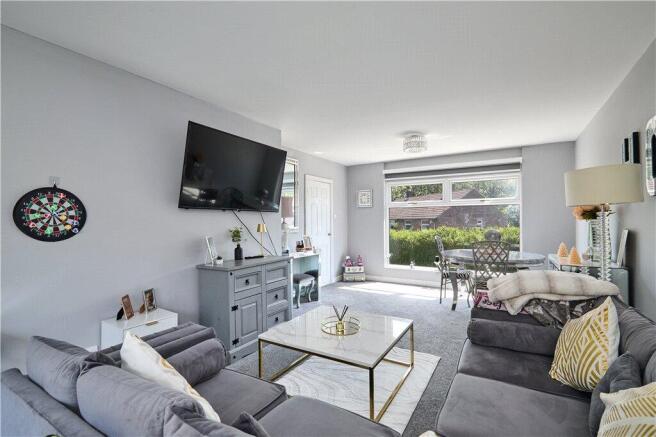 Living/Dining Room