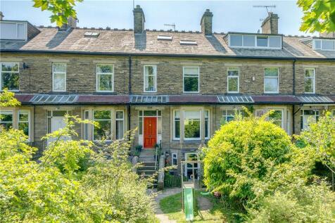 Kirklands Avenue, Baildon, Shipley, West Yorkshire, BD17