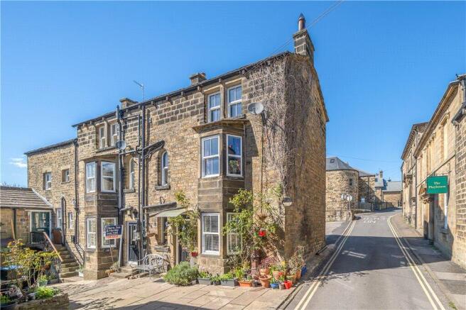 1 The Cross Keys