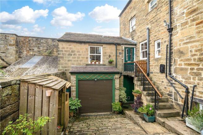 3 The Cross Keys