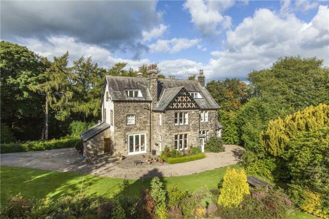 6 bedroom detached house for sale in Panorama Drive, Ilkley, West ...