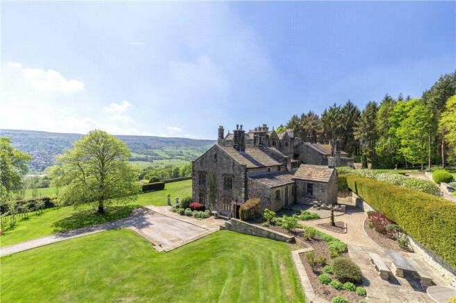 A Commanding Setting