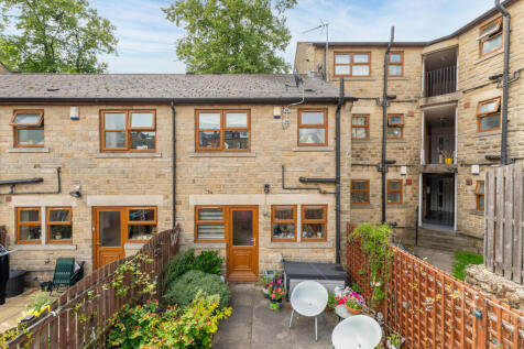 Priestthorpe Road, Bingley, West Yorkshire, BD16