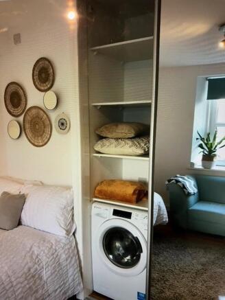 bedroom2