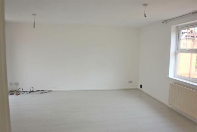  Rhodes Place - Living Room