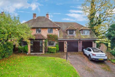 Manor Crescent, Seer Green, HP9