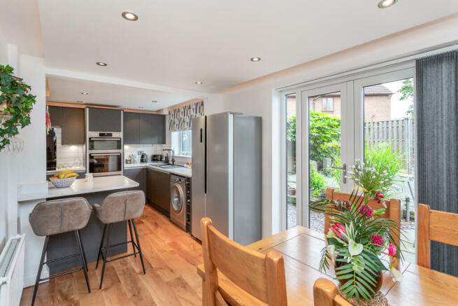 dining room/kitchen