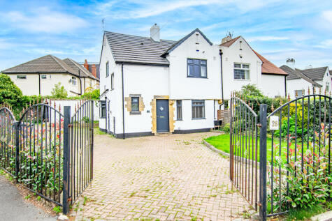 Moorland Grove, Leeds, LS17