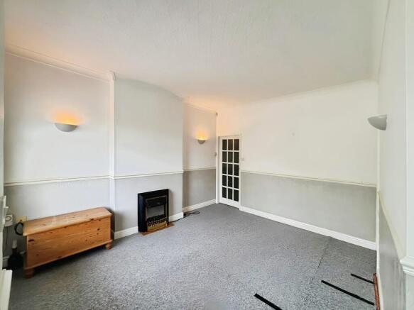 0045ba19-WhatsApp...