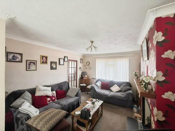 99786972-WhatsApp...