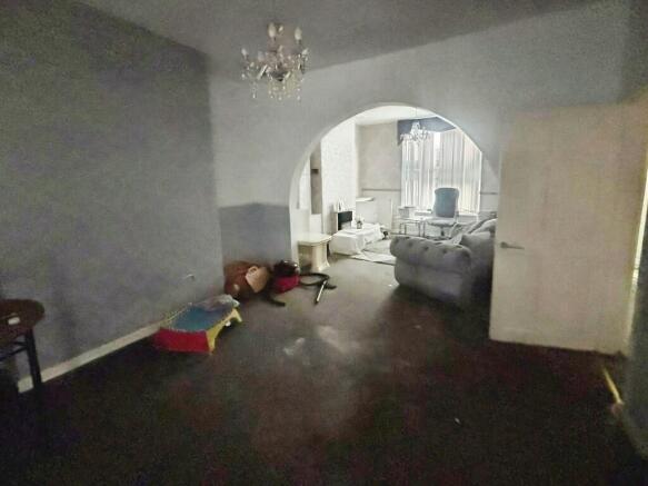 f9de6788-WhatsApp...