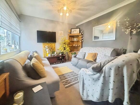 07f6cc01-WhatsApp...