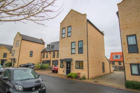 Iceni Square, Harlow