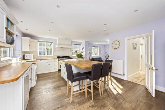 Kitchen/Breakfast Rm