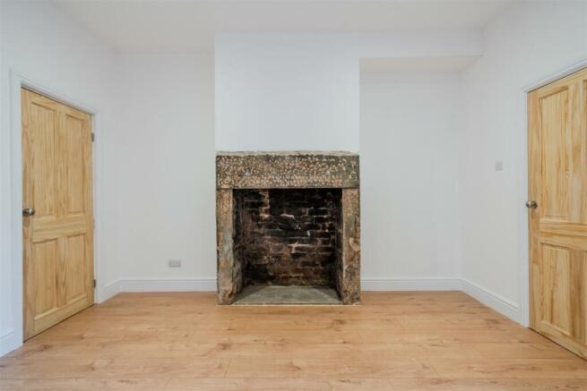 Dining Room-2.jpg