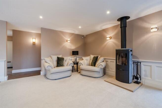 Living Room-2.jpg