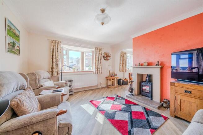 Living Room.jpg